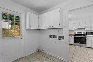 1928 Middlewood Ct, High Point, NC 27265 - Photo 32
