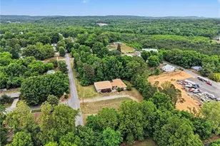 222 Market St, Madison, NC 27025 - Photo 2