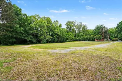 222 Market Street, Madison, NC 27025 - Photo 36