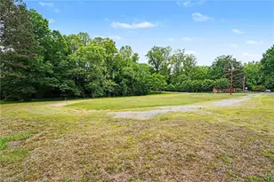 222 Market St, Madison, NC 27025 - Photo 36