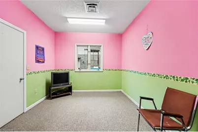 222 Market Street, Madison, NC 27025 - Photo 26
