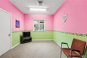 222 Market St, Madison, NC 27025 - Photo 26