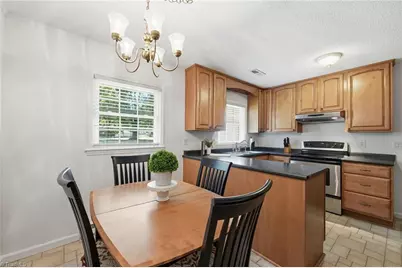 1905 Whitsett Street, Burlington, NC 27215 - Photo 8