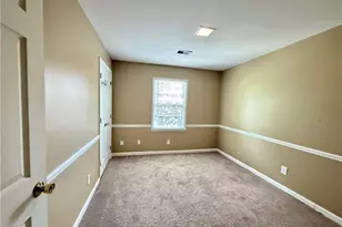 3204 Regents Park Ln, Greensboro, NC 27455 - Photo 20