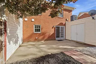 3204 Regents Park Ln, Greensboro, NC 27455 - Photo 26