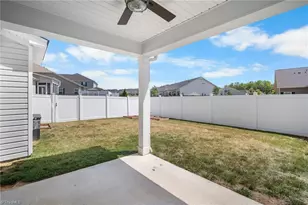 1606 Silver Lake Dr, Kernersville, NC 27284 - Photo 40
