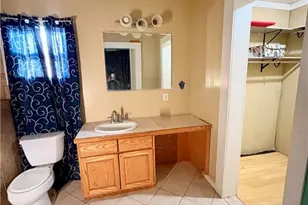 346 Oaktree St, Yanceyville, NC 27379 - Photo 12