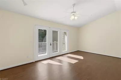 5934 W Friendly Avenue #J, Greensboro, NC 27410 - Photo 10