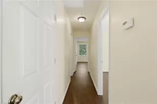 5934 W Friendly Ave, Greensboro, NC 27410 - Photo 14