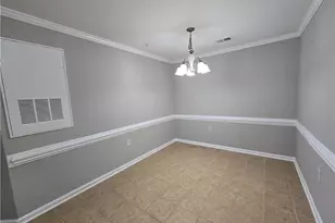 923 Windcastle Ln, Winston-Salem, NC 27105 - Photo 4