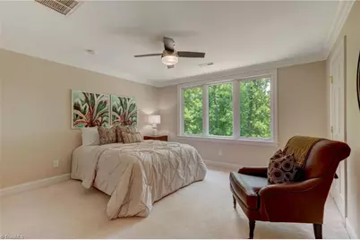 2706 Lake Forest Drive, Greensboro, NC 27408 - Photo 26