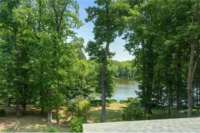 2706 Lake Forest Drive, Greensboro, NC 27408 - Photo 28