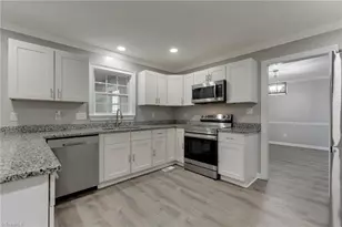 2817 Pickering Rd, Greensboro, NC 27407 - Photo 14