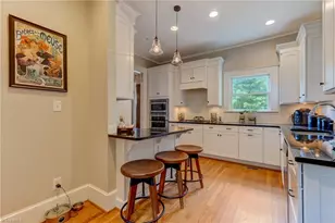 810 Olive St, Greensboro, NC 27401 - Photo 18