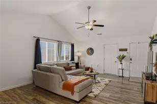 3904 Bissett Wy, Greensboro, NC 27405 - Photo 4