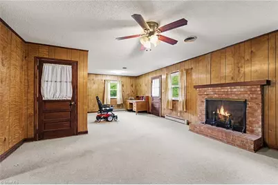 626 Kenneth Road, Greensboro, NC 27410 - Photo 14
