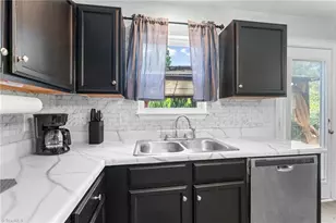 2772 Stonefield Crossing Dr, Winston-Salem, NC 27107 - Photo 18