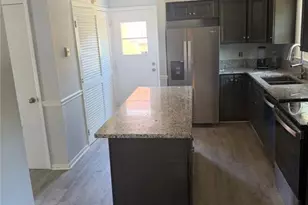 704 Meadowood St, Greensboro, NC 27409 - Photo 6