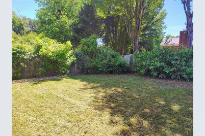 704 Meadowood Street, Greensboro, NC 27409 - Photo 8