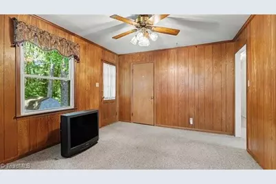 4105 Chateau Drive, Greensboro, NC 27407 - Photo 6