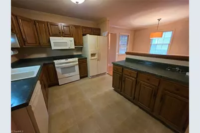 515 Nova Avenue, High Point, NC 27265 - Photo 10