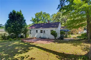 1311 Cardinal Pl, Greensboro, NC 27408 - Photo 28