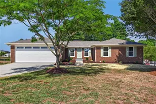 139 Berrier Rd, Lexington, NC 27295 - Photo 1