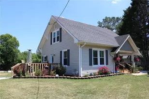 185 Southview St, Mount Airy, NC 27030 - Photo 4