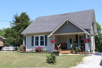 185 Southview Street, Mount Airy, NC 27030 - Photo 2