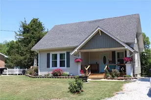 185 Southview St, Mount Airy, NC 27030 - Photo 2