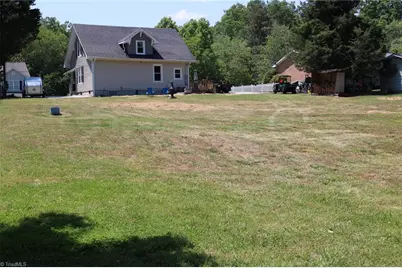 185 Southview Street, Mount Airy, NC 27030 - Photo 8
