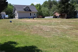 185 Southview St, Mount Airy, NC 27030 - Photo 8