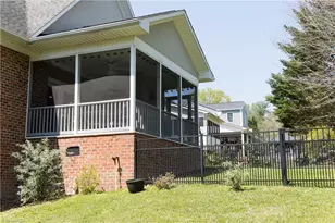 1688 Woodbury Ln, Mount Airy, NC 27030 - Photo 6