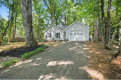 9520 Jefferson Valley Drive, Rural Hall, NC 27045 - Photo 4