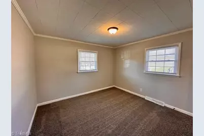 1546 W Harrison Street, Reidsville, NC 27320 - Photo 8