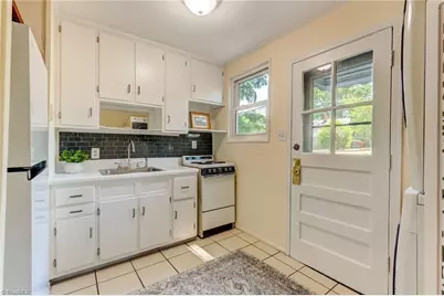 610 N Tremont Drive, Greensboro, NC 27403 - Photo 6