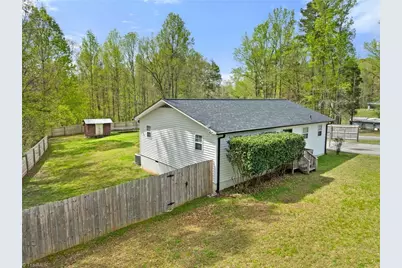 569 Pilot Circle, Thomasville, NC 27360 - Photo 46