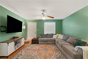 569 Pilot Cir, Thomasville, NC 27360 - Photo 10
