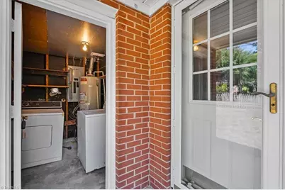 2402 Chatham Drive, Greensboro, NC 27408 - Photo 22