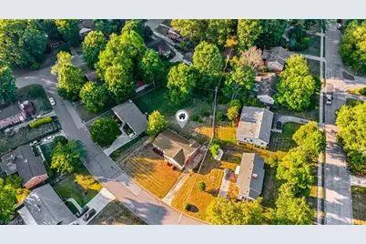 2402 Chatham Drive, Greensboro, NC 27408 - Photo 26