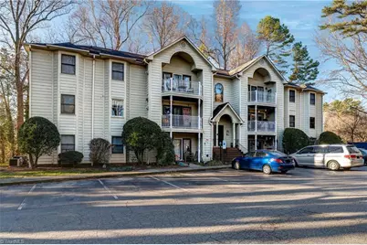 5934 Friendly Avenue #K, Greensboro, NC 27410 - Photo 2