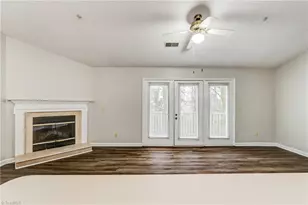 5934 Friendly Ave, Greensboro, NC 27410 - Photo 6