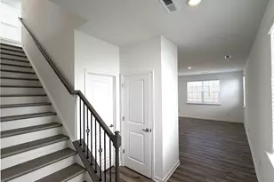 5259 Amaryllis Wy, Winston-Salem, NC 27104 - Photo 2