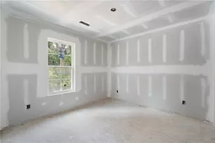 2619 Urban St, Winston-Salem, NC 27107 - Photo 12