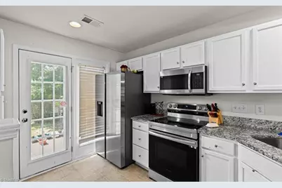 3033 Renaissance Parkway, Jamestown, NC 27282 - Photo 10