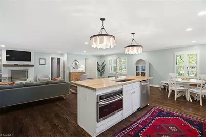 2708 Courtney Lane, Greensboro, NC 27408 - Photo 6