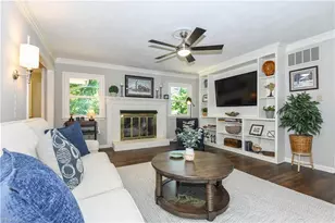 20 Devonshire Dr, Greensboro, NC 27410 - Photo 8