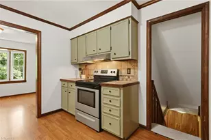 118 Teague Ct, Wallburg, NC 27107 - Photo 14