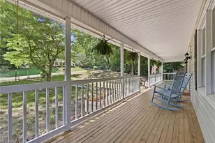 118 Teague Ct, Wallburg, NC 27107 - Photo 4