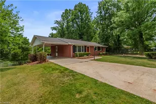 143 Gwynwood Dr, Mount Airy, NC 27030 - Photo 2